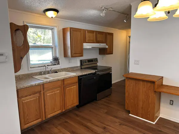 414 Stevens RD #UNIT 32, Eagle Point, OR 97524