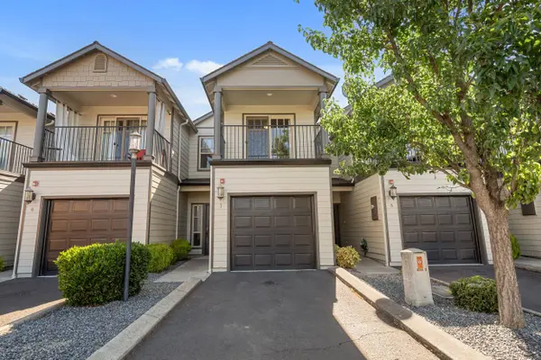 2210 Barnett RD #7, Medford, OR 97504