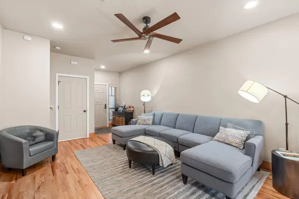 2210 Barnett RD #7, Medford, OR 97504