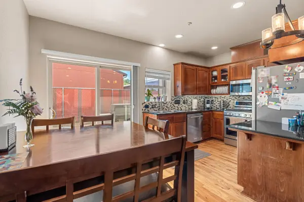 2210 Barnett RD #7, Medford, OR 97504