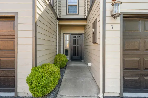 2210 Barnett RD #7, Medford, OR 97504
