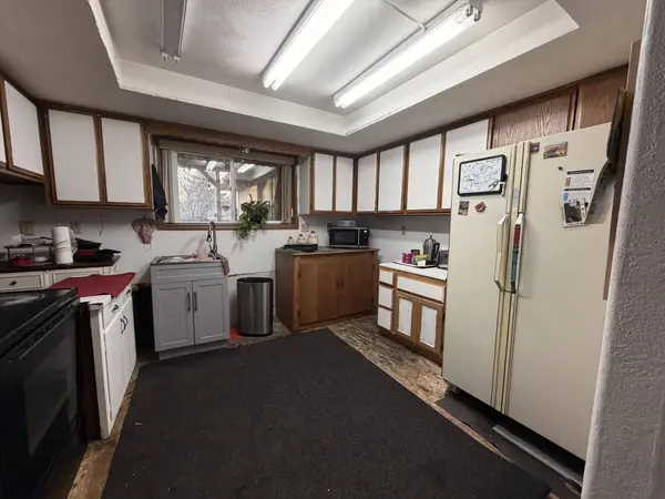 2451 Powell ST, Medford, OR 97504