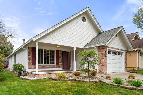 3535 Village DR, Medford, OR 97504