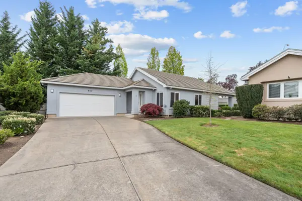 622 Fernwood DR, Medford, OR 97504