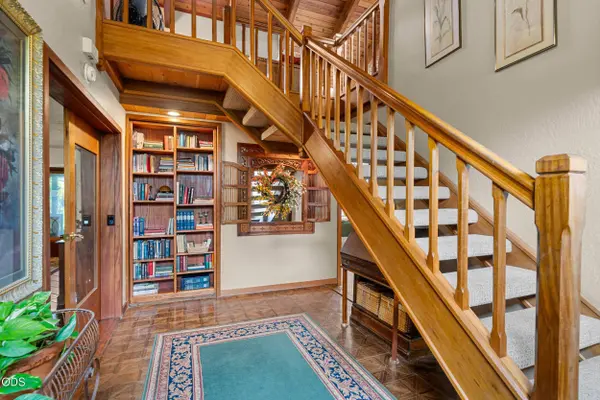 2502 Dellwood, Medford, OR 97504