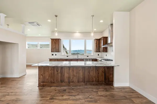 4260 Falcon Ridge TER, Medford, OR 97504
