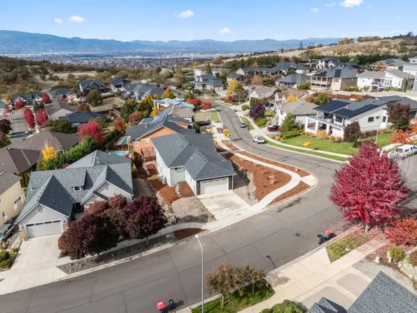 4260 Falcon Ridge TER, Medford, OR 97504