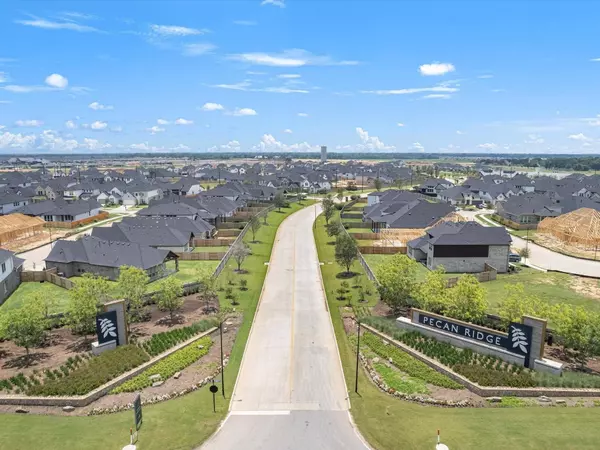 7727 Pleasant Crest DR, Fulshear, TX 77441