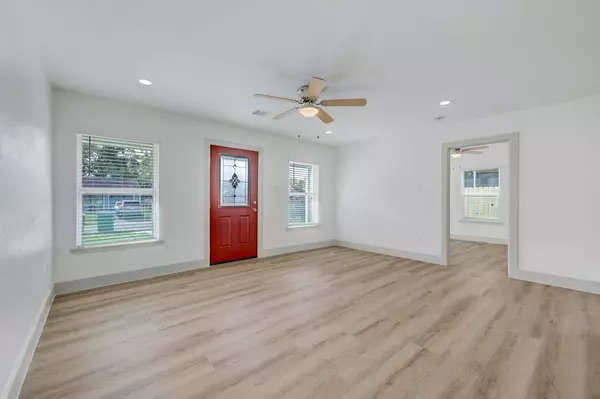 4419 Botany LN, Houston, TX 77047