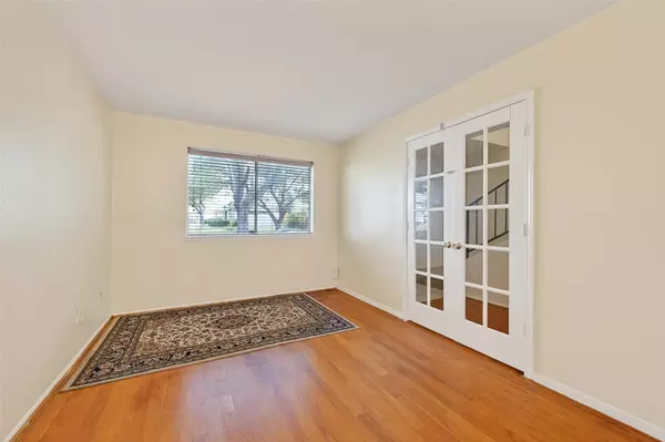 6667 Kentwick DR #2-19, Houston, TX 77084