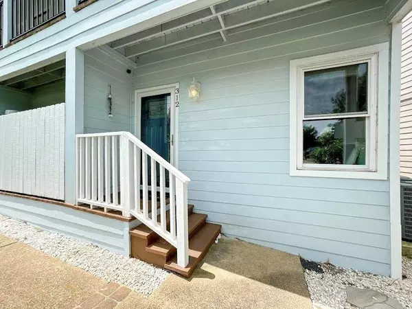 445 Carolcrest LN #312, Livingston, TX 77351