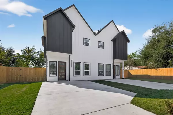 5642 Hirondel ST, Houston, TX 77033