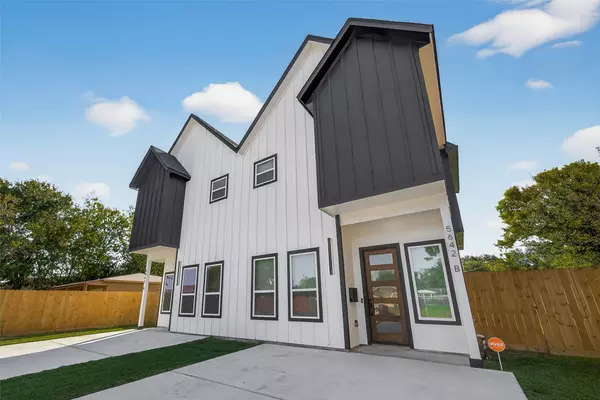 5642 Hirondel ST, Houston, TX 77033