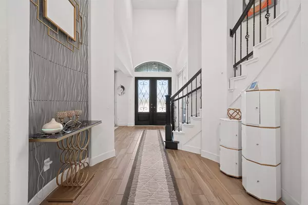 26619 Vega Pointe LN, Richmond, TX 77406