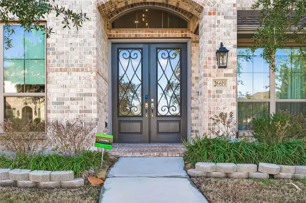 26619 Vega Pointe LN, Richmond, TX 77406