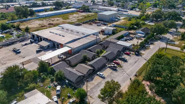 8814 Manus ST #1-11, Houston, TX 77093