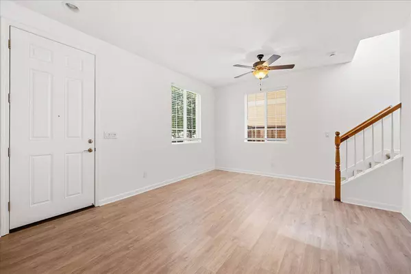 76 Crystalwood CIR, Lincoln, CA 95648