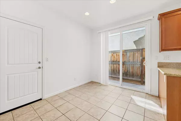 76 Crystalwood CIR, Lincoln, CA 95648