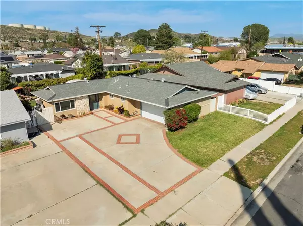 19833 Aldbury ST, Canyon Country, CA 91351