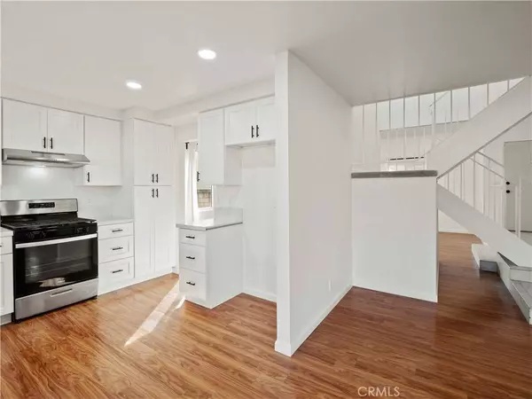 27572 Caraway LN, Saugus, CA 91350