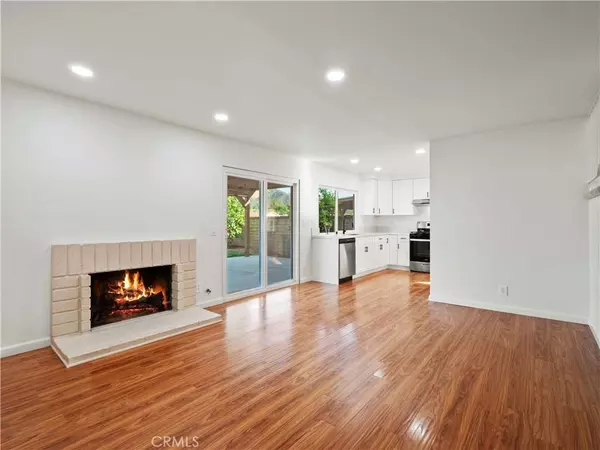 27572 Caraway LN, Saugus, CA 91350