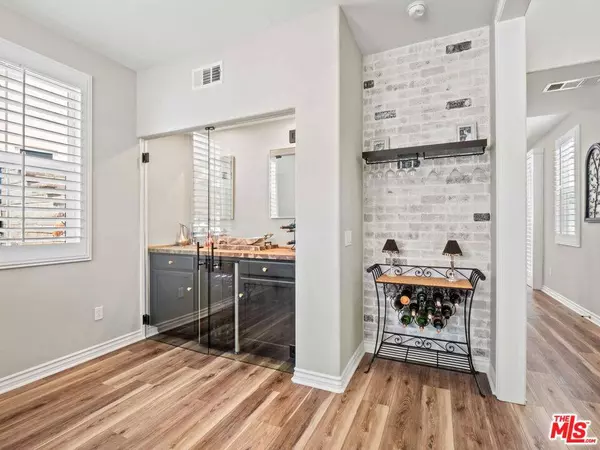 29020 Via Patina, Valencia, CA 91354