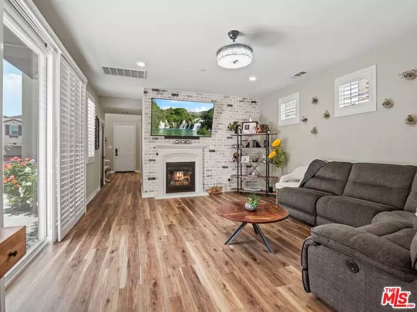 29020 Via Patina, Valencia, CA 91354