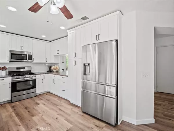 28042 Cascade RD, Castaic, CA 91384