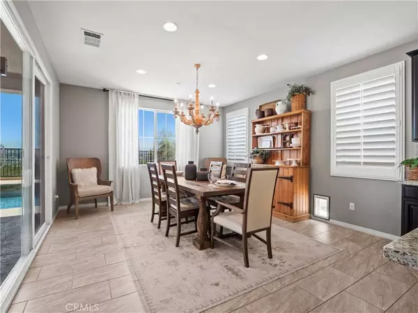 28826 N West Hills DR, Valencia, CA 91354