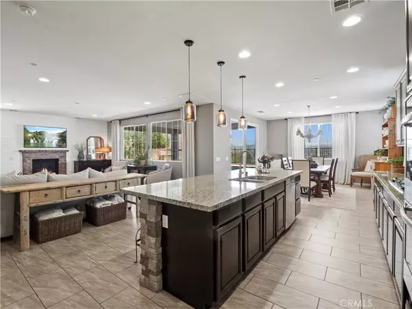 28826 N West Hills DR, Valencia, CA 91354