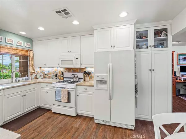 22865 Tamarack LN, Saugus, CA 91390