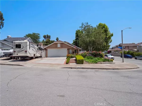 22865 Tamarack LN, Saugus, CA 91390