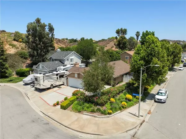 22865 Tamarack LN, Saugus, CA 91390