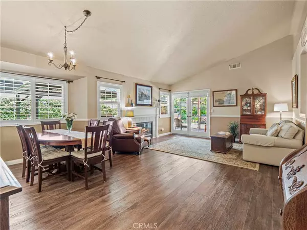 22865 Tamarack LN, Saugus, CA 91390