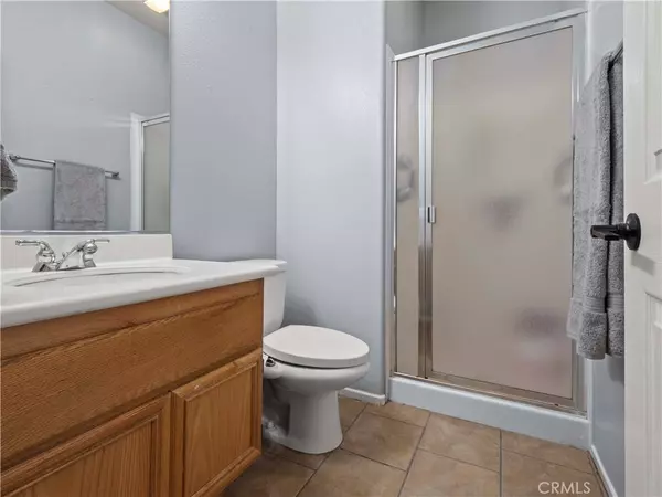 28323 Roman CT, Saugus, CA 91350