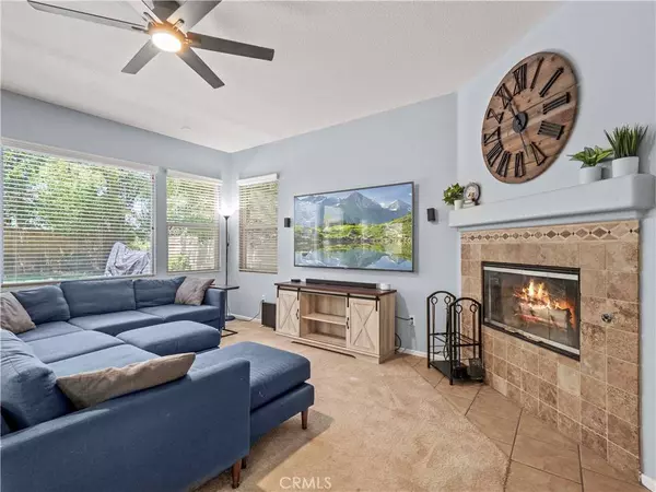 28323 Roman CT, Saugus, CA 91350