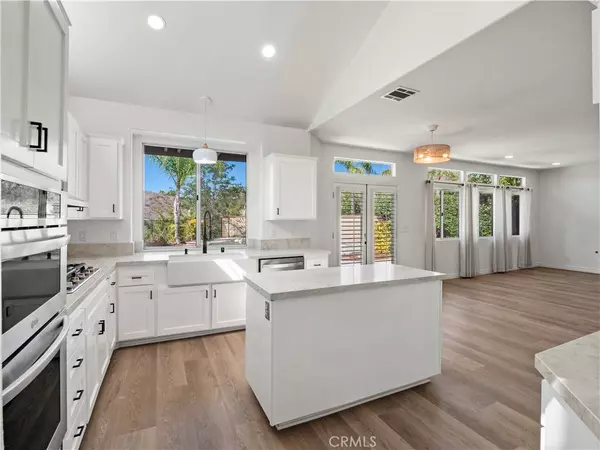 22325 Mandarin LN, Saugus, CA 91390