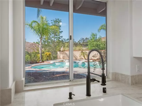 22325 Mandarin LN, Saugus, CA 91390