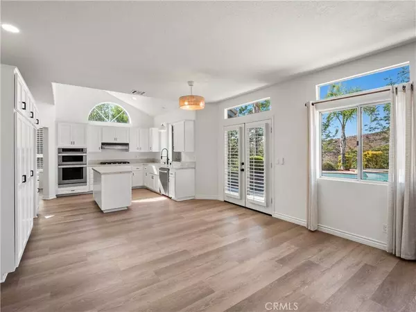 22325 Mandarin LN, Saugus, CA 91390