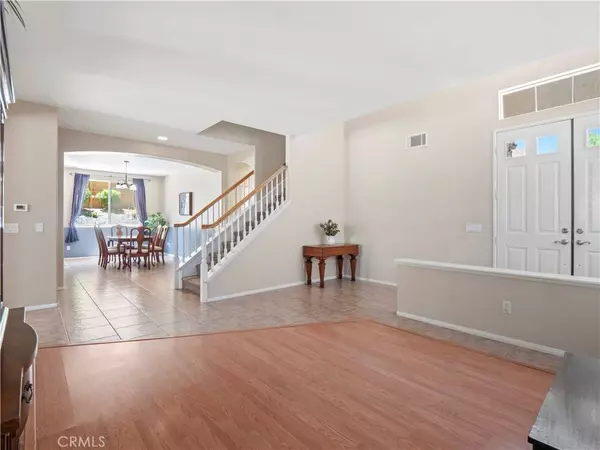 26332 Oakdale Canyon LN, Canyon Country, CA 91387