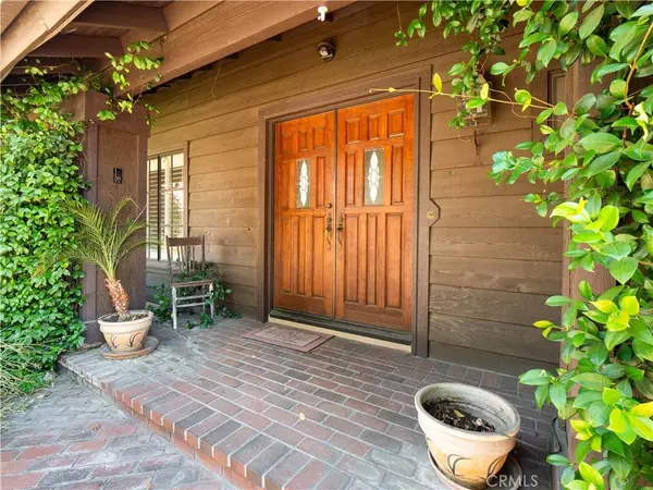 24540 Acorn CT, Newhall, CA 91321