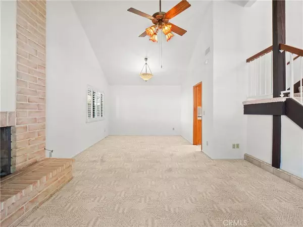 24540 Acorn CT, Newhall, CA 91321