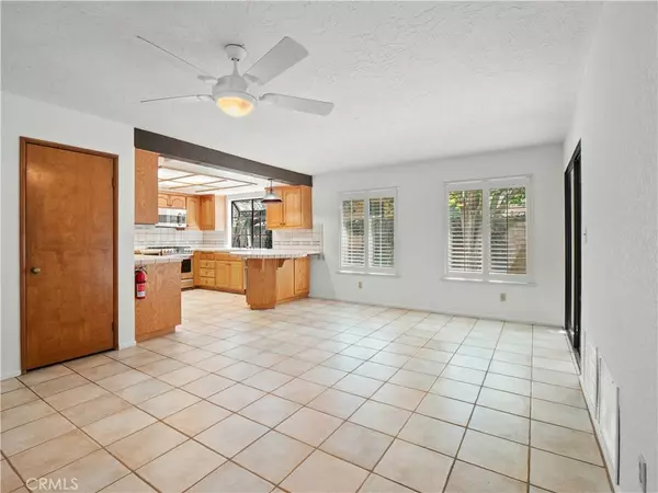 24540 Acorn CT, Newhall, CA 91321