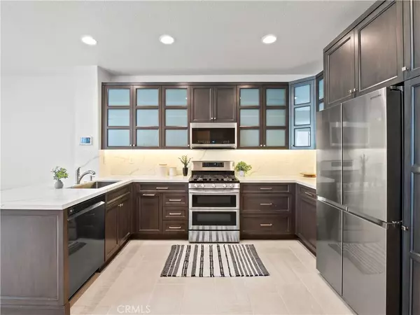 25403 Silver Crest CT, Saugus, CA 91350