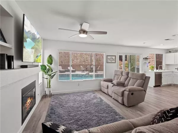 28204 Cascade Rd, Castaic, CA 91384