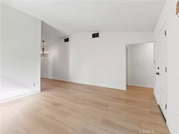 23379 Calle Arino, Valencia, CA 91355