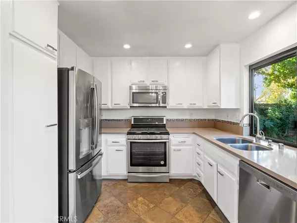 23379 Calle Arino, Valencia, CA 91355