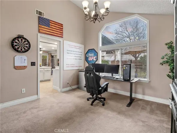 3812 Jonathan CT, Lancaster, CA 93536