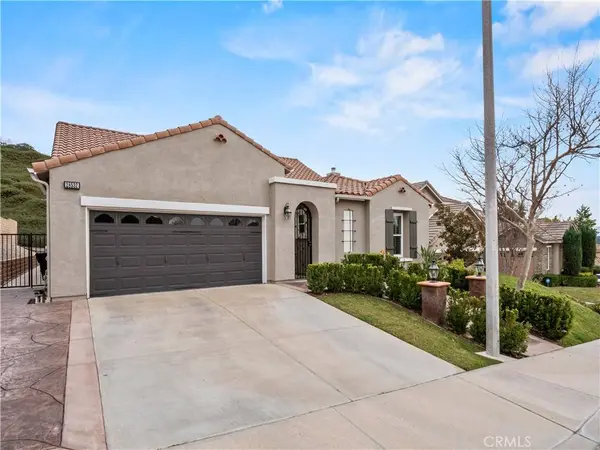 28532 Agajanian, Saugus, CA 91390