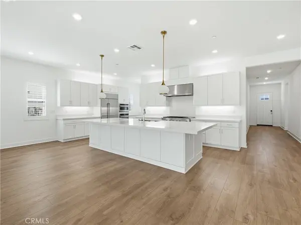29458 Corte Halcon, Valencia, CA 91354